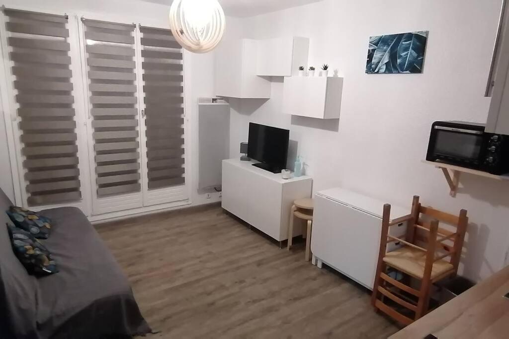 Studio 4 Personnes Angles Zewnętrze zdjęcie
